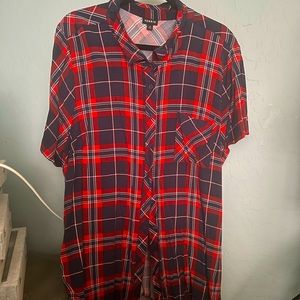 Navy and red plaid short sleeve rayon button up. From Torrid size 4
